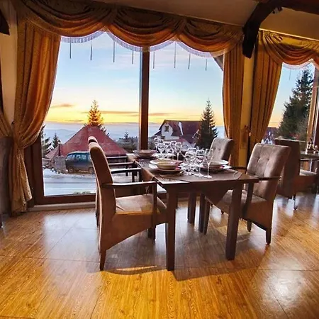 B 8 - Lapcevic U Zgradi Mujen Lux, * Kopaonik