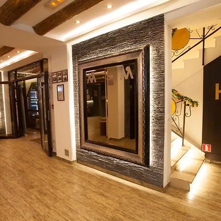 B 8 - Lapcevic U Zgradi Mujen Lux, Apartment